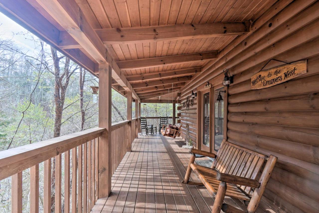 Inviting Sevierville Cabin With Deck And Hot Tub! Exterior foto
